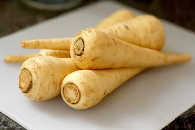 Пастернак - важный ингредиент для приготовления мясных деликатесов:  характеристики, польза, применение, хранение | Grill Profi