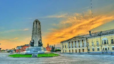 В Патриаршем саду Владимира зацвела вишня. Вся!