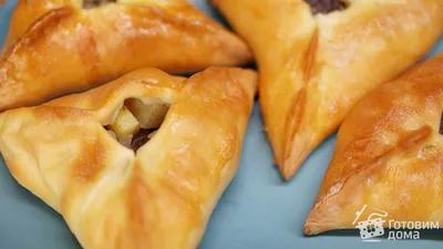 Пирог сдобный с курицей и картофелем. Закажите этот пирог в Сдобной  деревне. Доставка по Челябинску.