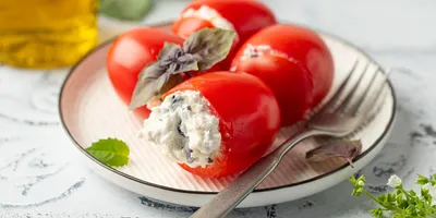Помидоры с сыром и чесноком - купить с доставкой на дом в СберМаркет