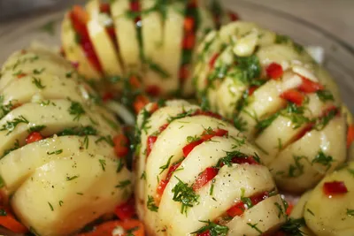Мясо в духовке с картошкой: вкусный и сытный рецепт со свининой