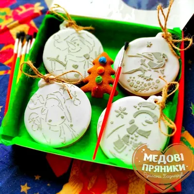 Имбирный пряник «Ёлочка» заказать с доставкой по Москве, 380 руб —  Кондитерская Chaudeau