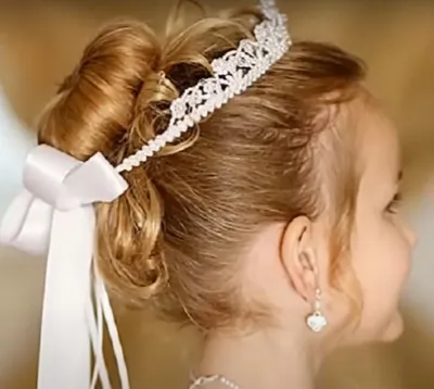 63 детские прически на выпускной в детский сад | Flower girl hairstyles,  Cute girls hairstyles, Kids braided hairstyles