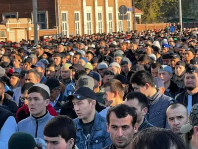 Russia Photos: Ramadan Ends in Moscow | Eurasianet