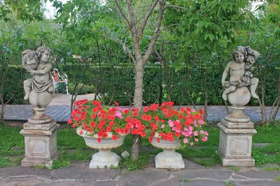 Луис Комфорт Тиффани - Сад мечты, 1916, 1524×488 см: Описание произведения  | Артхив