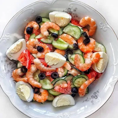 САЛАТ С КРЕВЕТКАМИ И ОВОЩАМИ🍅🥚🍤 | Просто и вкусно! ПРИГОТОВИМ? | Дзен