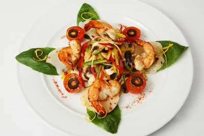 Салат из овощей морского гребешка и креветок рецепт с фото - 1000.menu