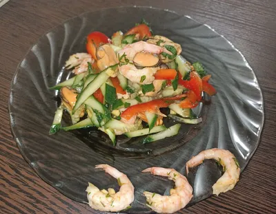 Вкусный салат с креветками и овощами – готовим по рецепту с фото