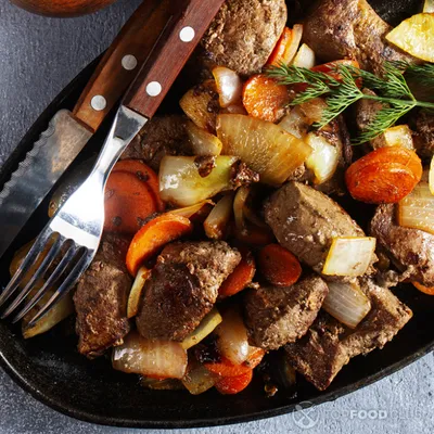 Салат с печенью огурцами и морковью рецепт с фото пошагово - 1000.menu