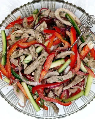 Теплый салат из говяжьей печени с рукколой – кулинарный рецепт