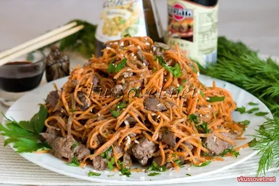 Салат с печенью говяжьей и морковью по-корейски и солеными огурцами (+2  рецепта) - рецепт с фото пошагово