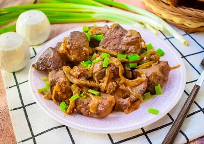 САЛАТ ИЗ ОТВАРНОЙ ПЕЧЕНИ