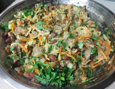 Салат из печени с морковью и маринованными огурцами - рецепт автора Вероника