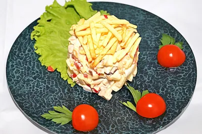Французский салат | French salad На праздничный стол 😍❄️🎄 -Вареная свекла  -Картофель пай -Говядина -Яйцо -Соленые… | Instagram