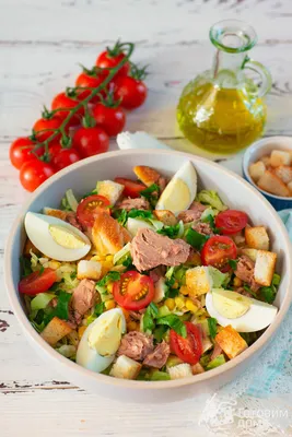 Салаты с кукурузой консервированной: варианты