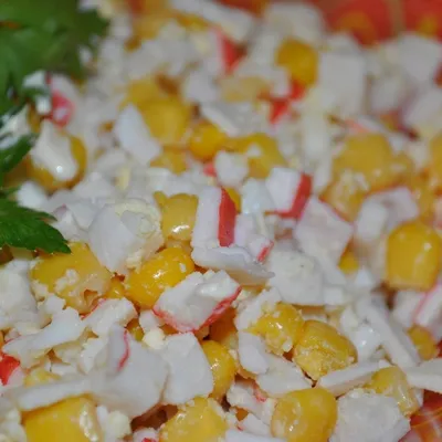 Салат с крабовыми палочками и рисом рецепт – Европейская кухня: Салаты.  «Еда»