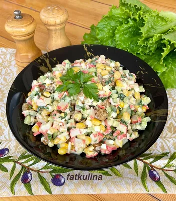 Салат с крабовыми палочками кукурузой и сухариками - рецепт автора Ирина  Фаткулина