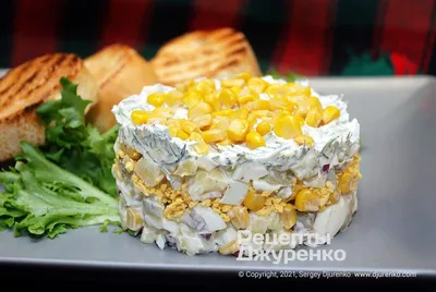 Салат с курицей, фасолью и сыром • Салаты мясные