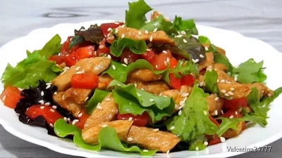 Салат с курицей и овощами в 2023 г | Салат с курицей, Овощи, Кулинария