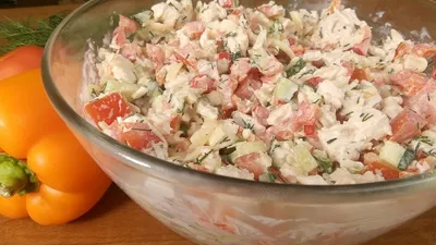 Тёплый ПП салат с кеноа, курицей, авокадо и овощами на утро или обед.  «Сова-Сова