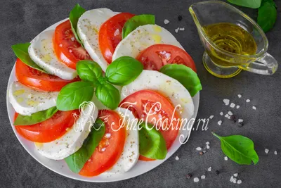 Лёгкая Закуска из Помидоров с сыром Моцарелла Очень Вкусный Итальянский  Салат Капрезе - YouTube