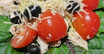 Рецепт: САЛАТ С МОЦАРЕЛЛОЙ И ПОМИДОРАМИ