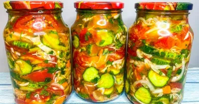 6 очень вкусных салатов из капусты на зиму - Лайфхакер
