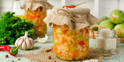 ПОТРЯСАЮЩИЙ СЛОЁНЫЙ САЛАТ НА ЗИМУ🔝НЕВЕРОЯТНО ВКУСНО ПОНРАВИТСЯ ВСЕМ! -  YouTube