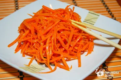 Салат с копченой колбасой и морковью по-корейски - пошаговый рецепт с фото  на Готовим дома