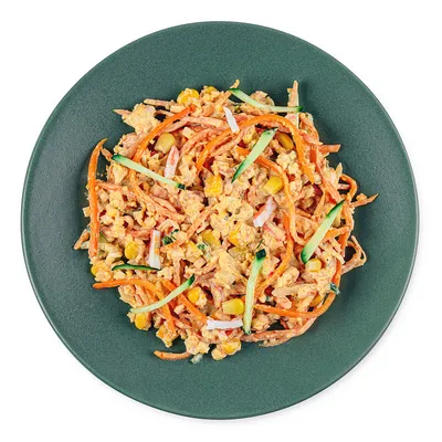 Салат с корейской морковью, колбасой и кукурузой | Простые рецепты с фото