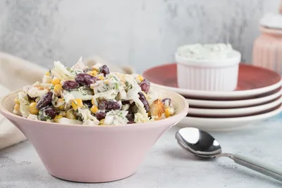 Салат из крабовых палочек с кукурузой и рисом - рецепт с фото и пошаговой  инструкцией Cook Help
