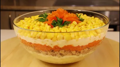 Классический рецепт салата с крабовыми палочками и рисом