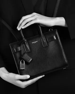 Real or fake: как отличить оригинал Saint Laurent Sac de Jour Baby Bag от  подделки - OSKELLY