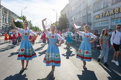 ПРОГРАММА ГОРОДСКОГО ПРАЗДНИКА \"СЫЗРАНСКИЙ ПОМИДОР\" | 17.08.2022 | Сызрань  - БезФормата