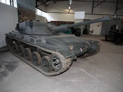 Лёгкий танк AMX ELC (Франция)