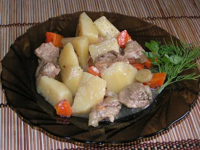 Тушеная картошка с мясом и овощами…» — создано в Шедевруме