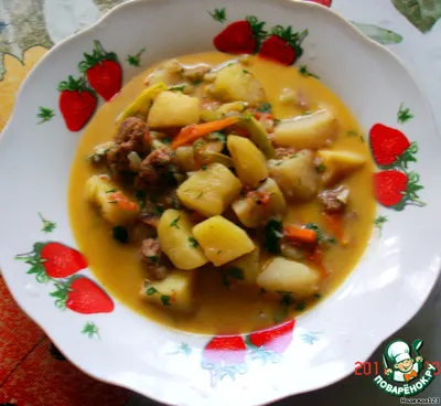 Картофель с тушенкой \"Дачный\" – кулинарный рецепт
