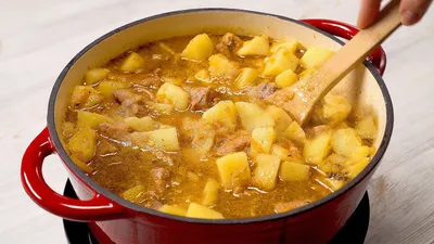Картошка с тушенкой в казане на плите рецепт с фото пошагово - 1000.menu