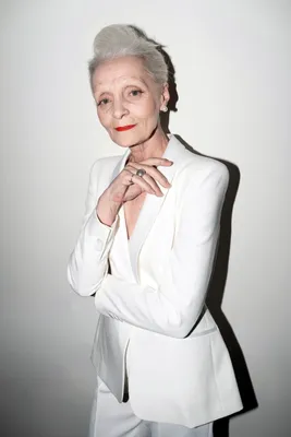 66-летняя модель Валентина Ясень стала лицом рекламной кампании Gentle  Monster | BURO.