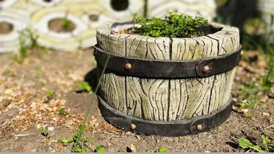 Вазон из цемента своими руками / Поделки для дачи и сада / Pot of concrete  with your own hands. - YouTube