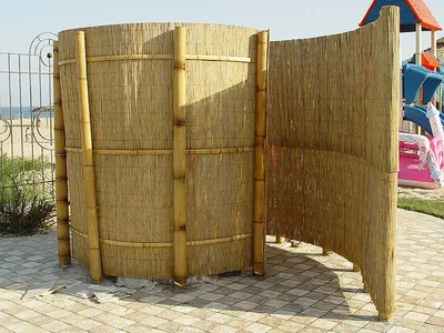 Бамбуковый Ландшафт И Забор Из Бамбука В Китайском Саду — стоковые  фотографии и другие картинки Абстрактный - iStock