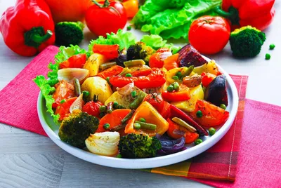 Овощи в фольге, запеченные в духовке целиком и кусочками, 12 полезных  рецептов — читать на Gastronom.ru