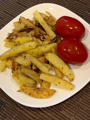Жареная картошка с луком • рецепт на difoodlover.com