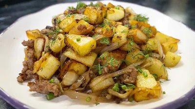 Жареная картошка с мясом - YouTube