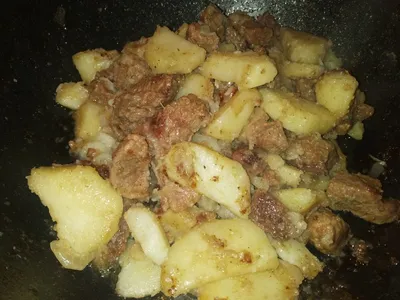 Жареная картошка с мясом - рецепт автора Амина Максимова 🌳