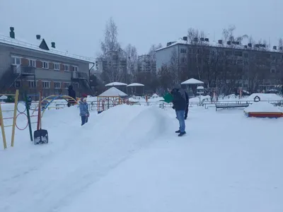 Фотография Лучшие снежные постройки в городе, выполненные родителями детей детского  сада зимой 2010г. Фотографии Ухты