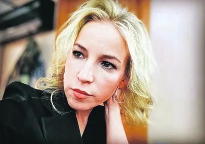 Загадочность и харизма: Александр Лойе в объективе камеры