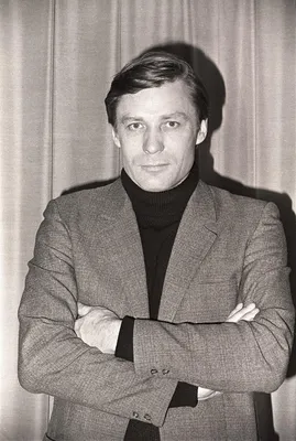 Изображения Александра Михайлова в формате JPG, PNG, WebP