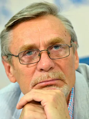 Александр Михайлов: Талантливый актер в великолепном кадре