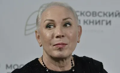 Обои на рабочий стол Александра Пескова: вдохновляйтесь его талантом каждый день.